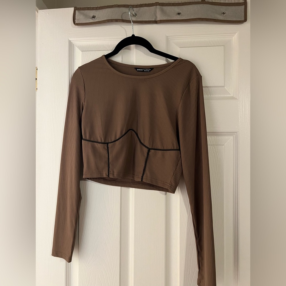 Brown long sleeve crop top.